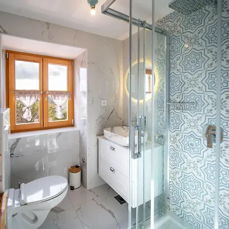 Filumena Mit Blick Auf Wasser By Interhome