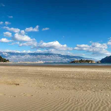 Filumena Mit Blick Auf Wasser By Interhome * Lopar