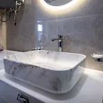 Filumena Mit Blick Auf Wasser By Interhome *