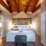 Filumena Mit Blick Auf Wasser By Interhome *