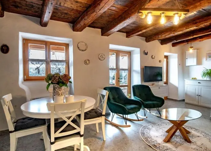 Filumena Mit Blick Auf Wasser By Interhome