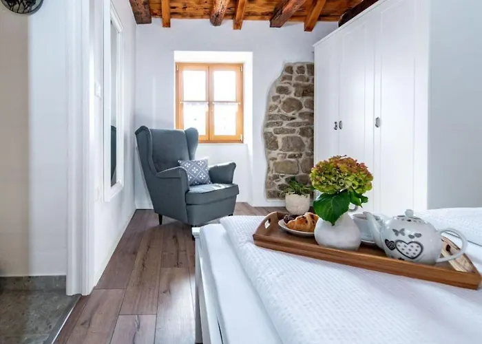 Filumena Mit Blick Auf Wasser By Interhome شقة