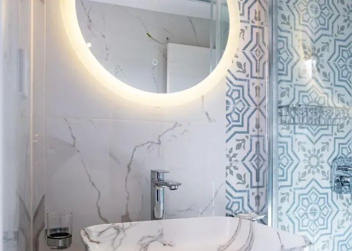 Filumena Mit Blick Auf Wasser By Interhome
