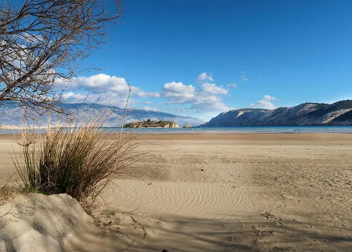 Filumena Mit Blick Auf Wasser By Interhome